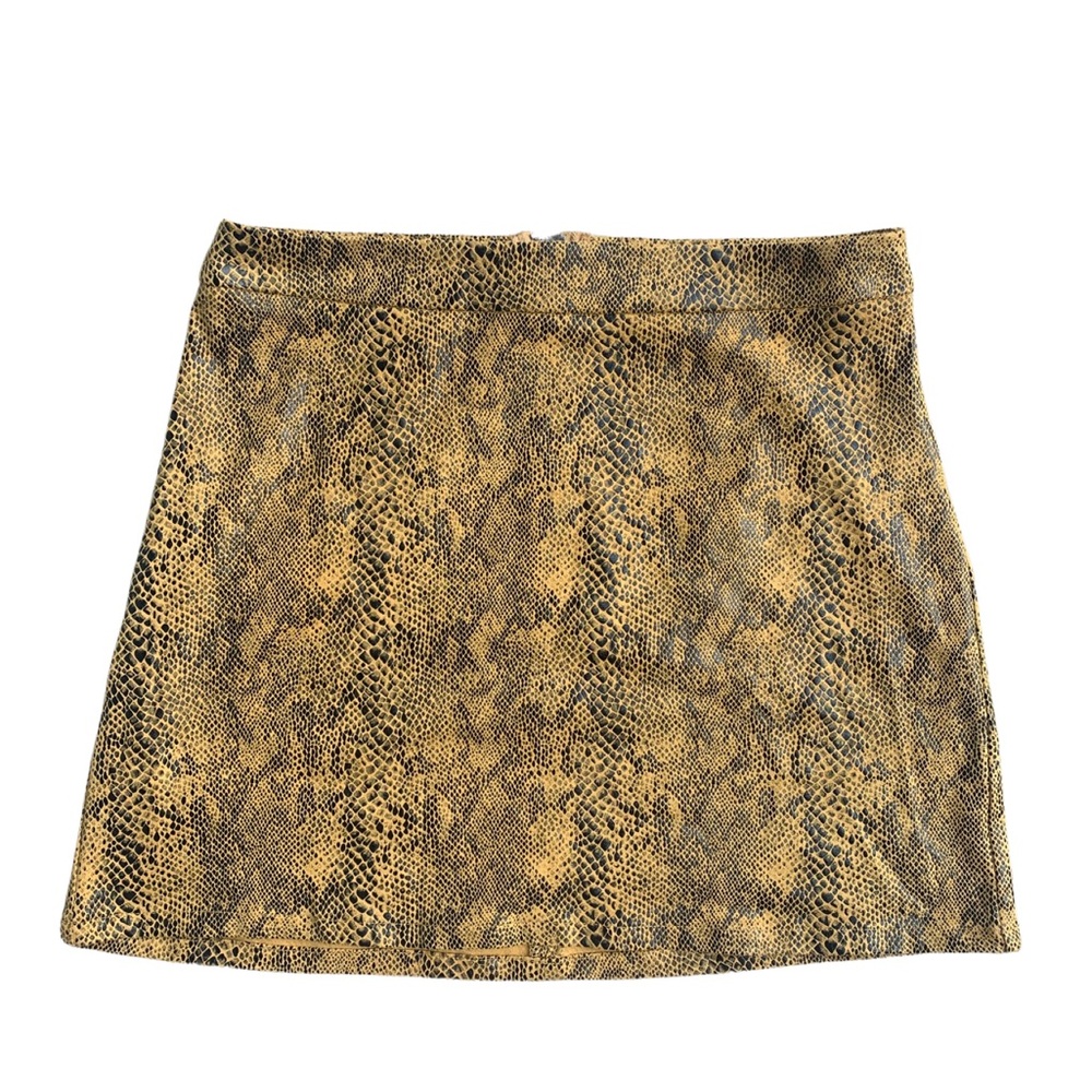 Morgan Claire snakeskin mini skirt Size M